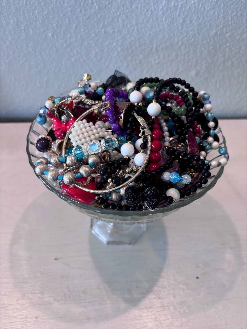 Alice in Wonderland Themed Mystery Jewelry Jar - Picture 12 of 14